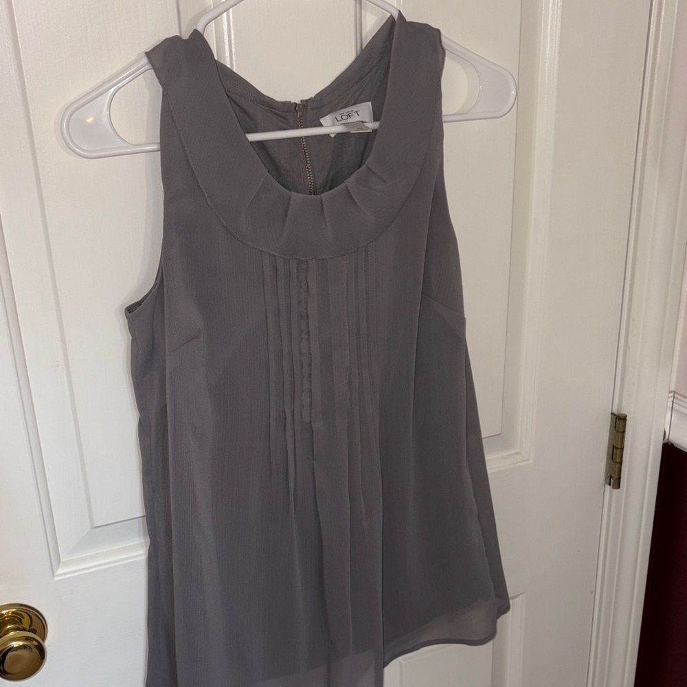LOFT Charcoal Sleeveless Blouse